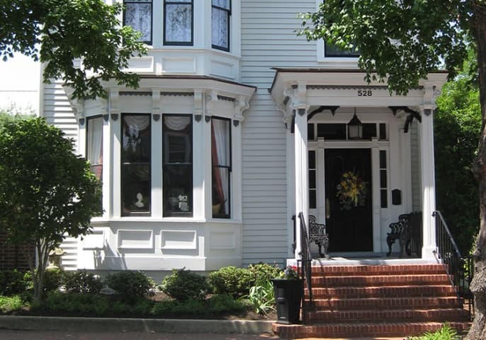 1890 Caroline House