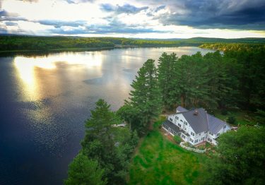 Maine Lakes Region summer vacation spot